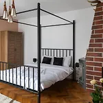 Castel Central Studio